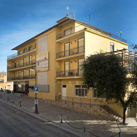 Hotel Astoria Φέρμο Εξωτερικό φωτογραφία