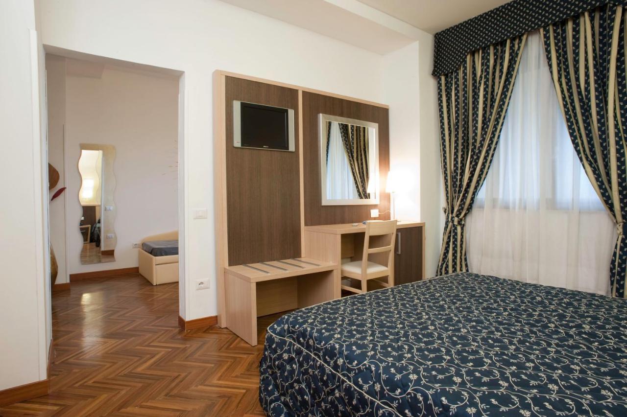 Hotel Astoria Φέρμο Εξωτερικό φωτογραφία