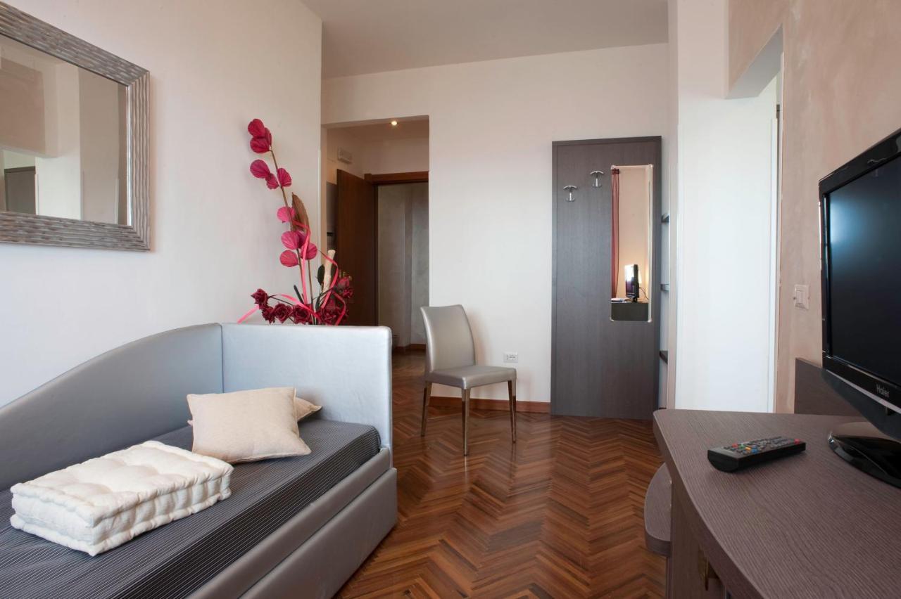 Hotel Astoria Φέρμο Εξωτερικό φωτογραφία
