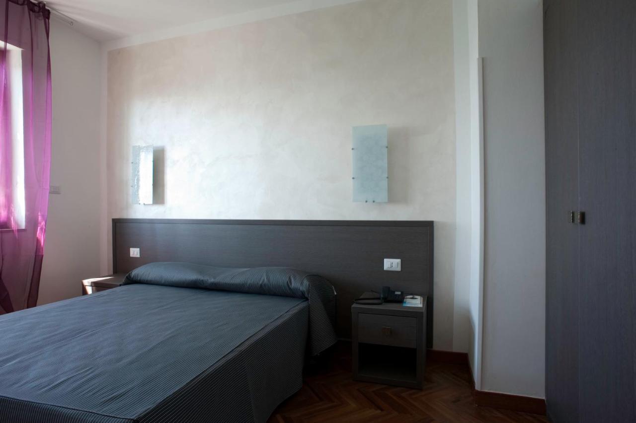 Hotel Astoria Φέρμο Εξωτερικό φωτογραφία