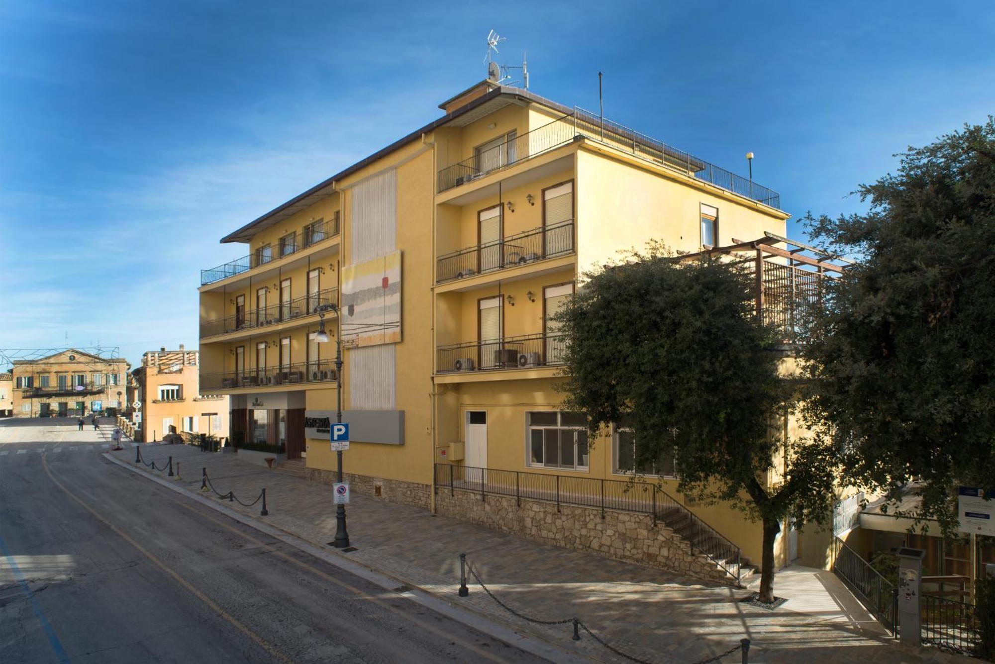 Hotel Astoria Φέρμο Εξωτερικό φωτογραφία